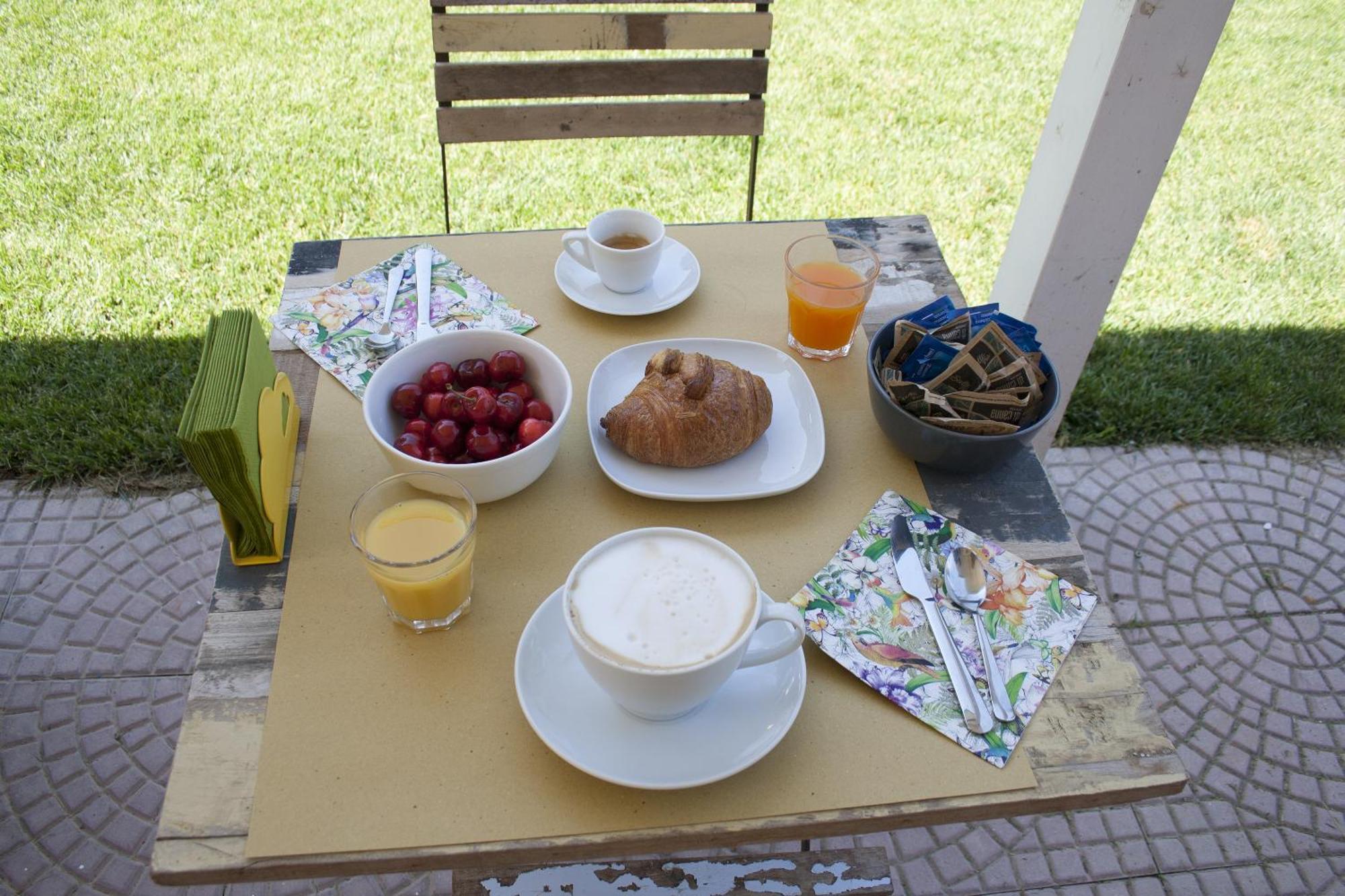 B&B Nature Colors Civitanova Marche Exterior photo